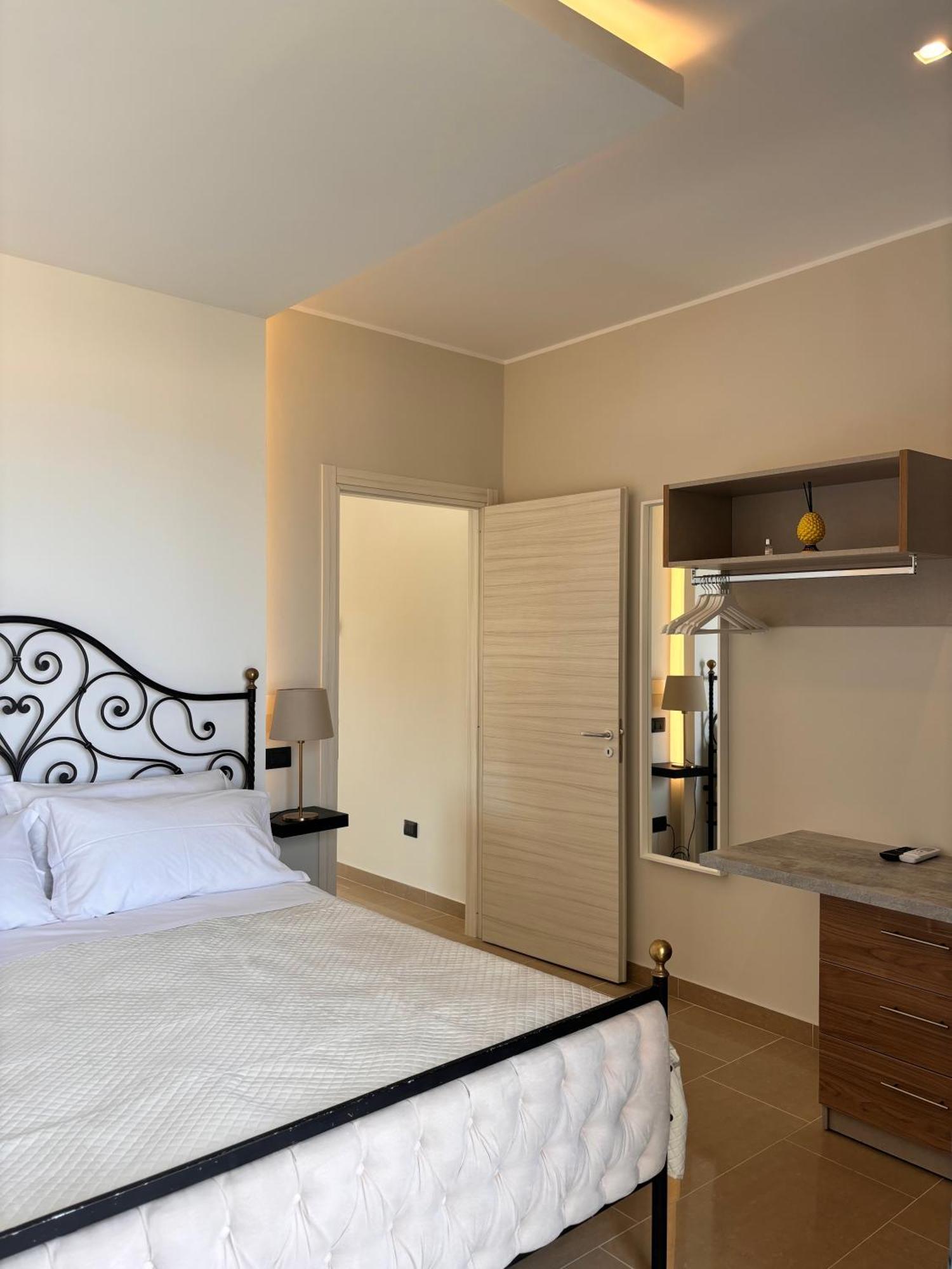 Ig - "Villa Don Antonio" Apartments Giardini Naxos Luaran gambar