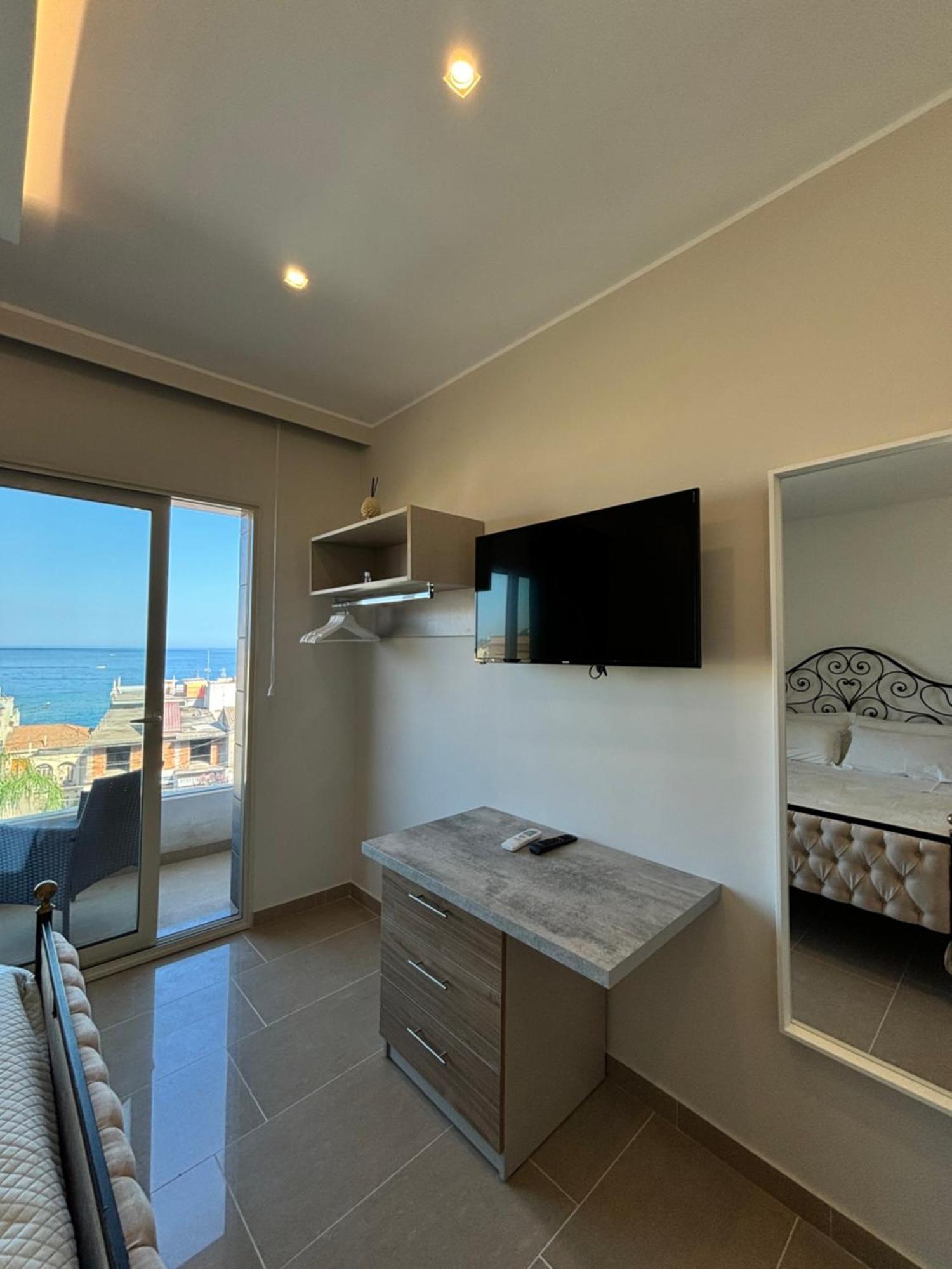 Ig - "Villa Don Antonio" Apartments Giardini Naxos Luaran gambar